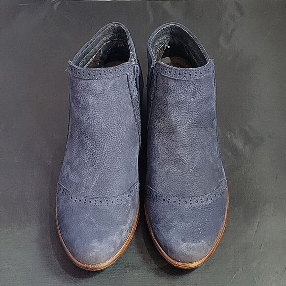 NAOT VELVET NUBUCK NEFASI WOMEN"S ANKLE ROUND TOE ZIP CLOSURE BOOTIES - Picture 2 of 16